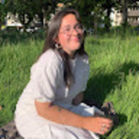 Meet your Posher, Haley - Picture 1 of 1